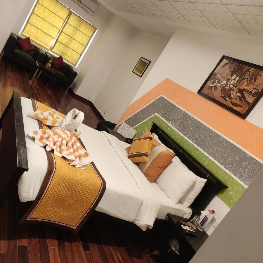 Vedic Village Sriperumbudur Formerly Known As Citrus Hotel Exteriör bild