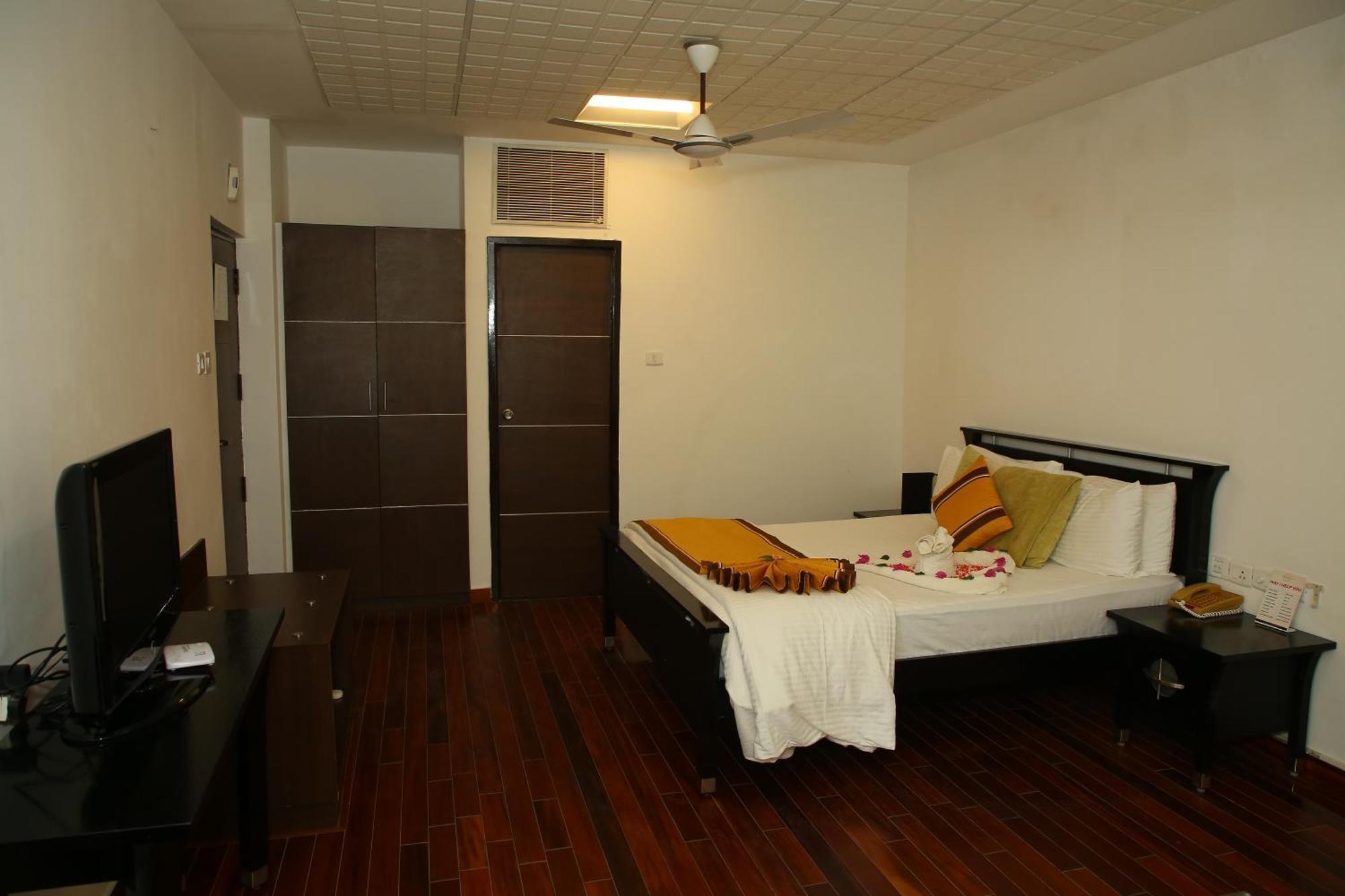 Vedic Village Sriperumbudur Formerly Known As Citrus Hotel Exteriör bild