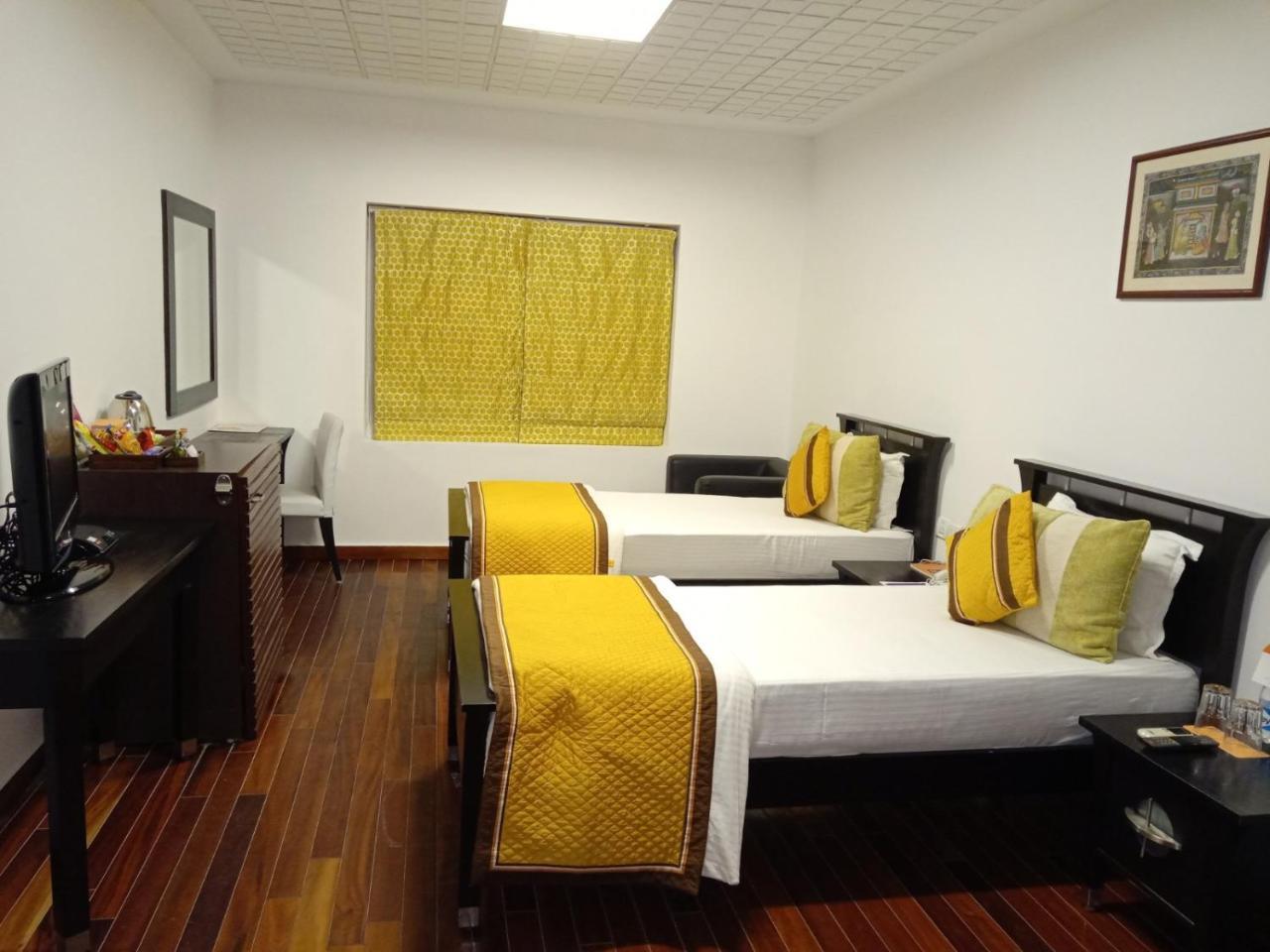 Vedic Village Sriperumbudur Formerly Known As Citrus Hotel Exteriör bild